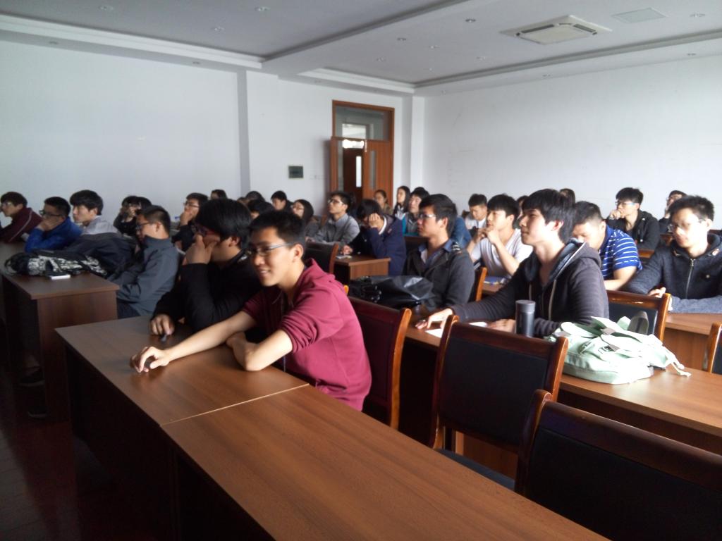 结对精准扶困   争做合格党员——环土学生联合党支部“两学一做”系列活动之服务学困生活动