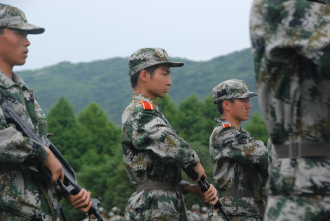 爱军习武，同甘共苦，全力以赴，环土威武——记环土学院2015级学生军训