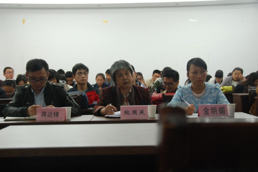 心存感恩 回报社会——无锡市民政局“薪火相传报告团”走进环土学院开展感恩教育活动