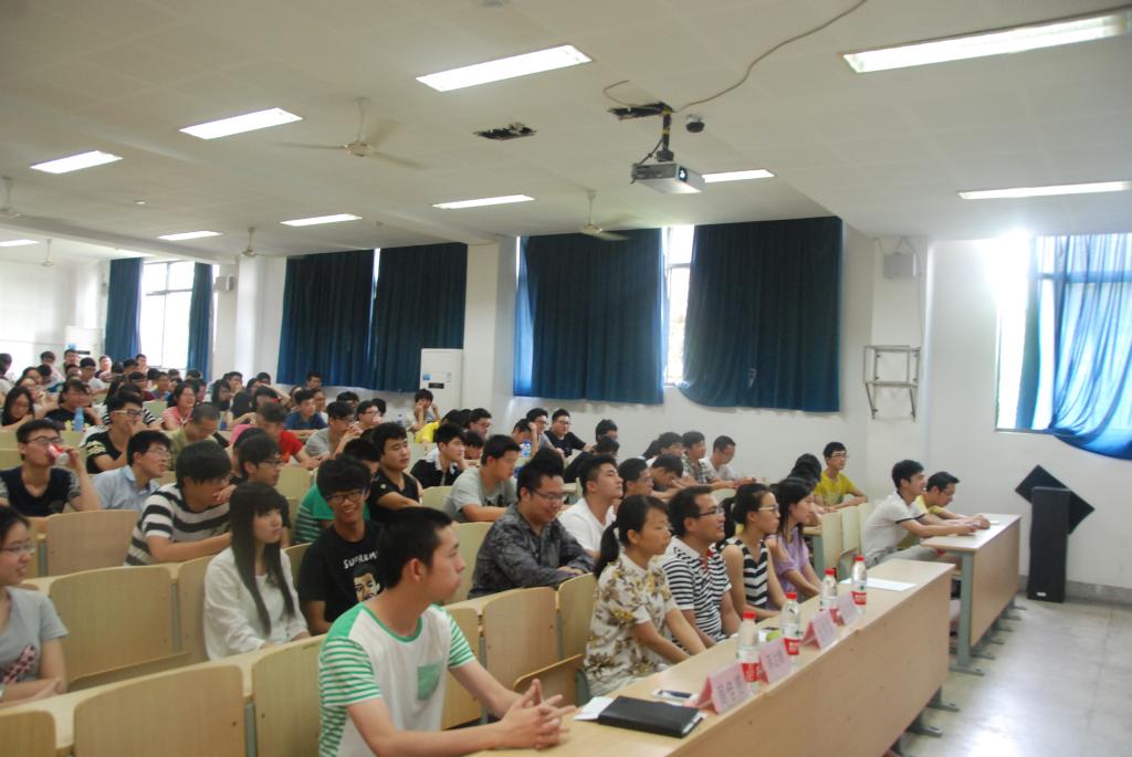 环境与土木工程学院召开2014级军训动员大会