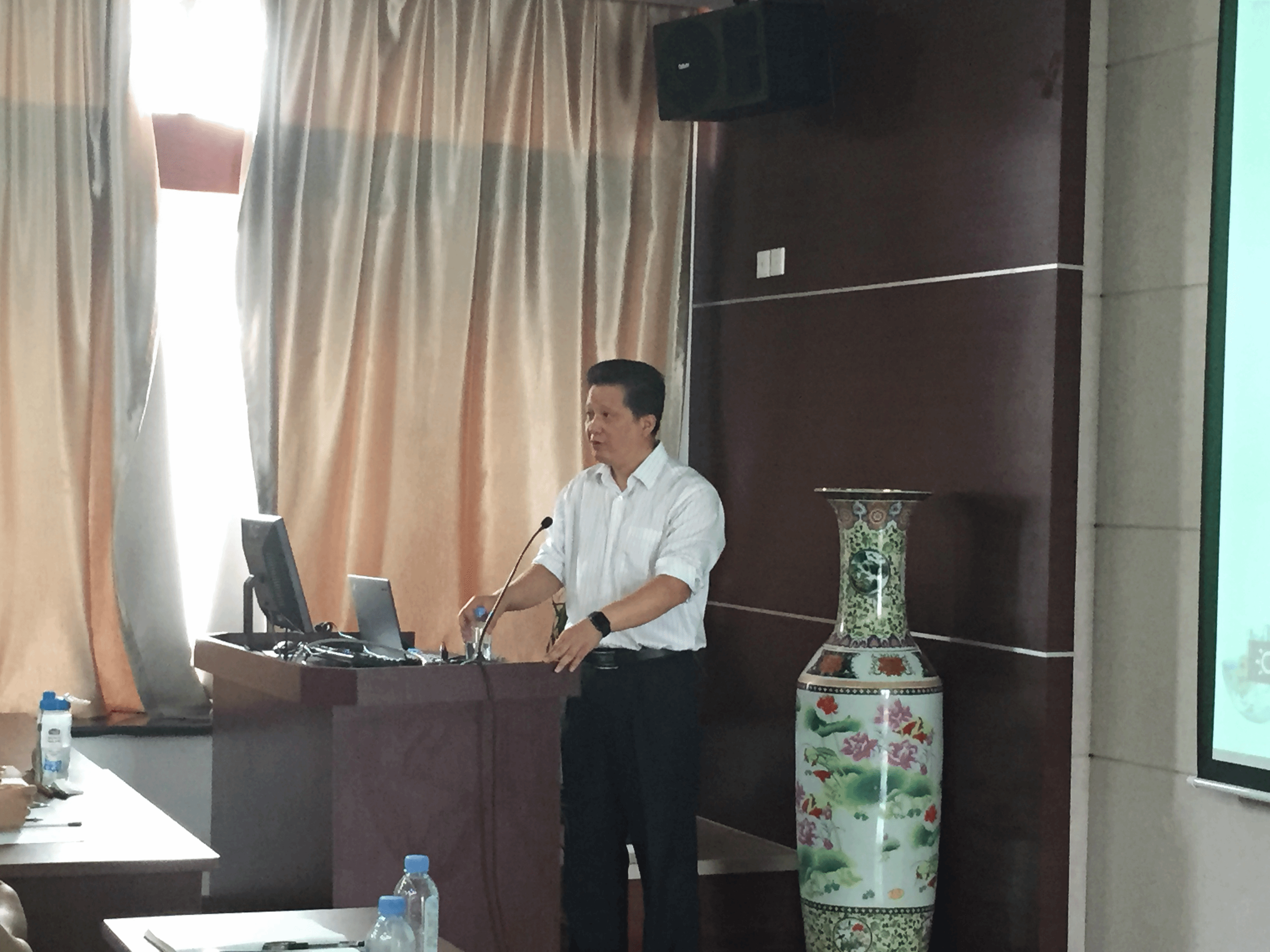 环境与土木工程学院学术活动周圆满落幕