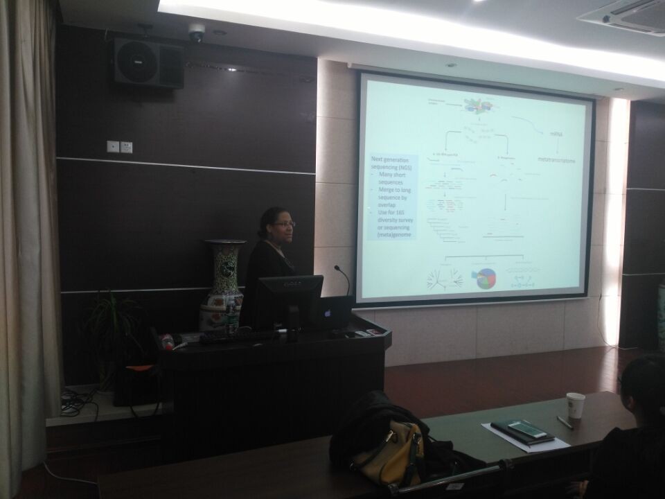 麻省理工学院A Prof. Janelle Thompson来我院开展学术交流