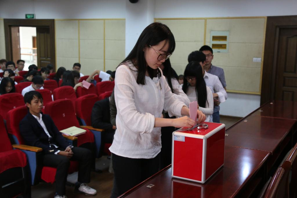 求真务实促团建，厚积薄发创先锋---记共青团伟德国际1946bv环境与土木工程学院第五次团员代表大会暨伟德国际1946bv环境与土木工程学院第五次学生代表大会