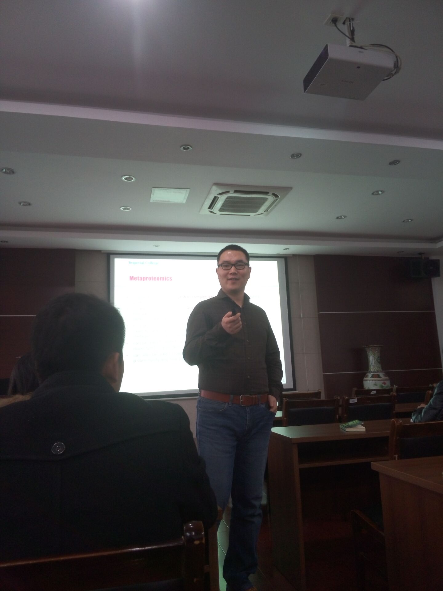 帝国理工大学Dr Yu Tao来我院开展学术交流