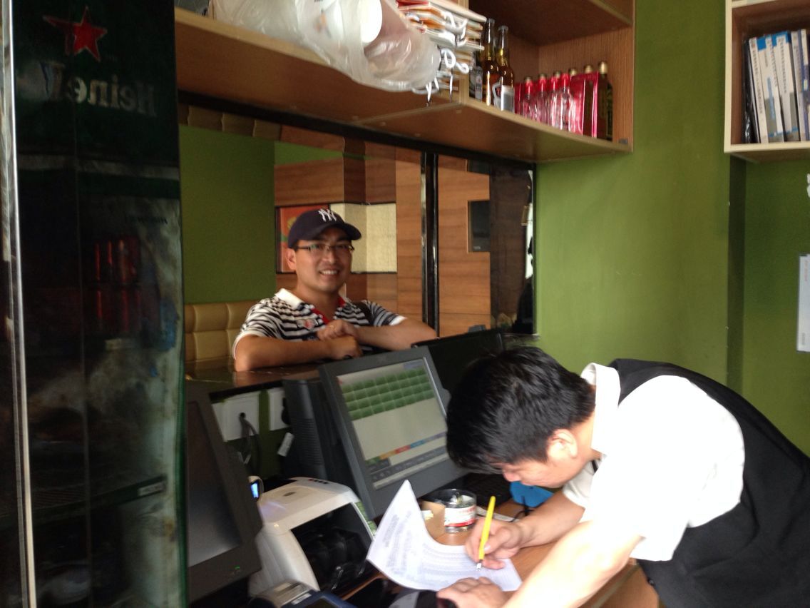 环土学院组织暑期走访大学生顶岗实习单位