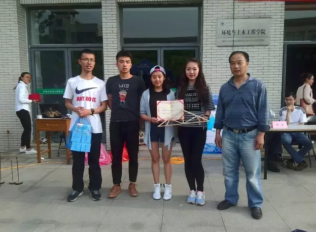 小木棍承载大梦想——记伟德国际1946bv第二届模拟加载试验大赛圆满结束