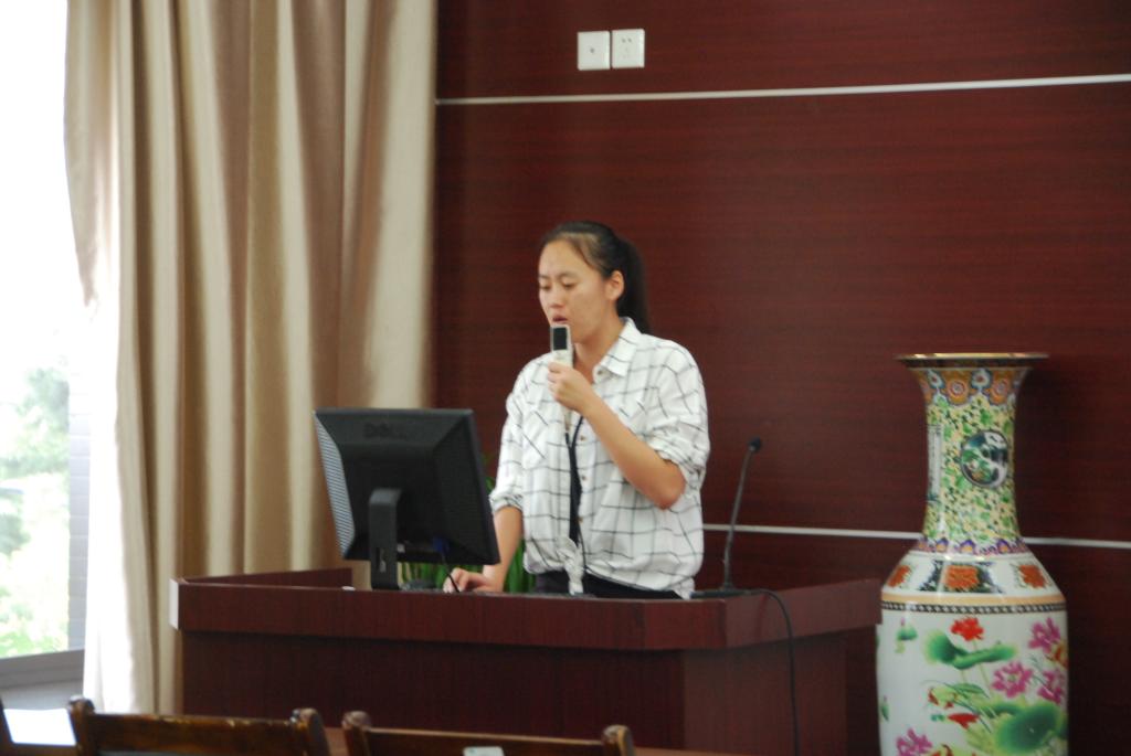 环土学院举行2015年暑期顶岗实习项目总结汇报会